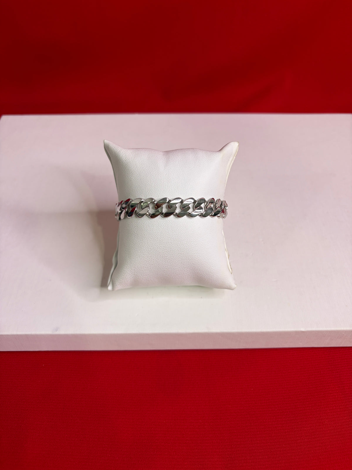 Men Silver Icedout Bracelet 8” (MB109)