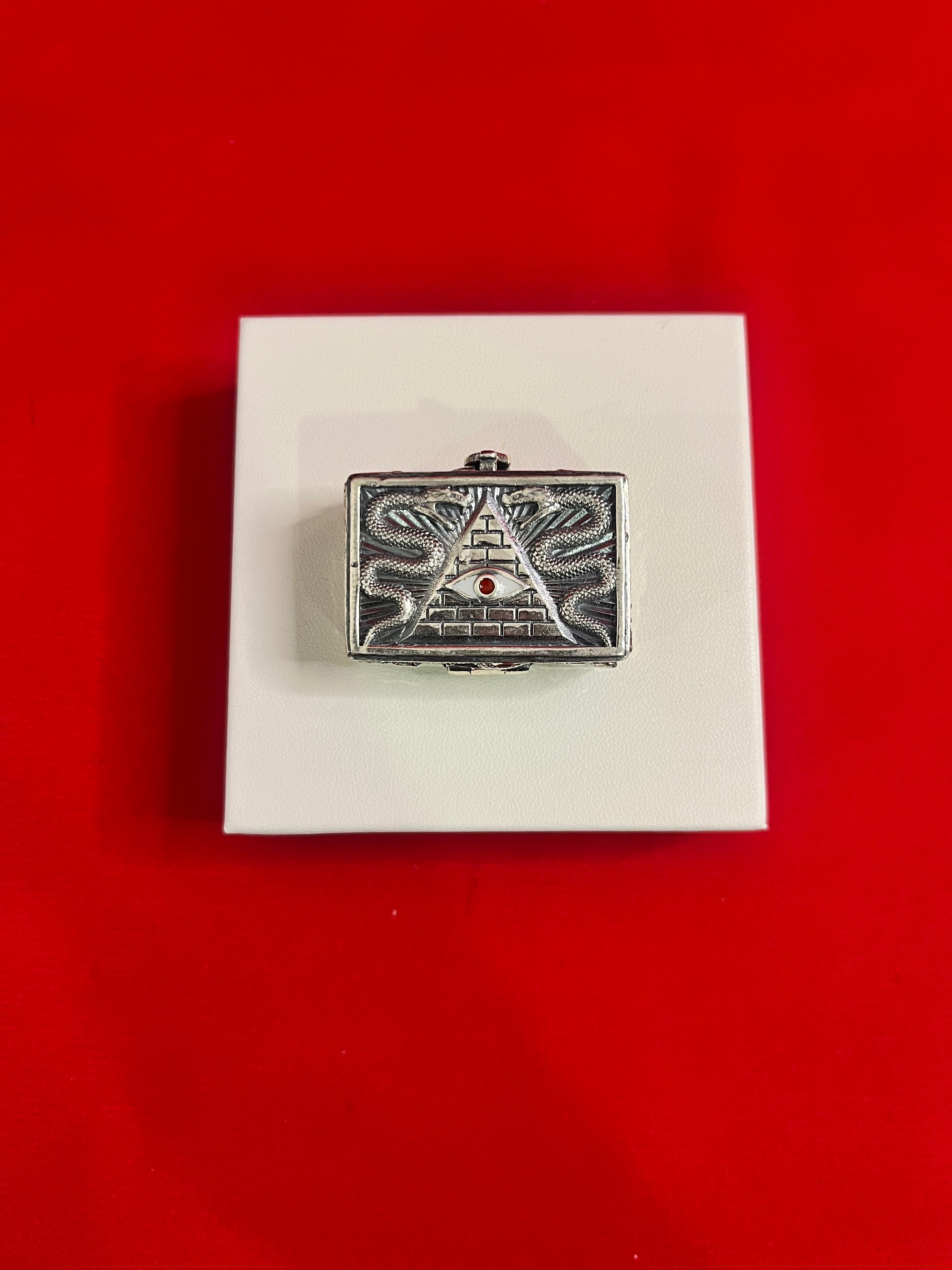 Silver Box (Chandi Di Dabbi)