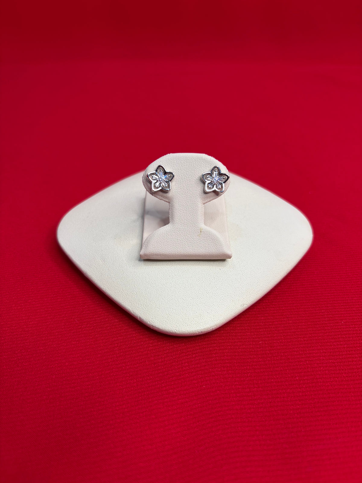 Pure Silver Stud Earrings (SE130)