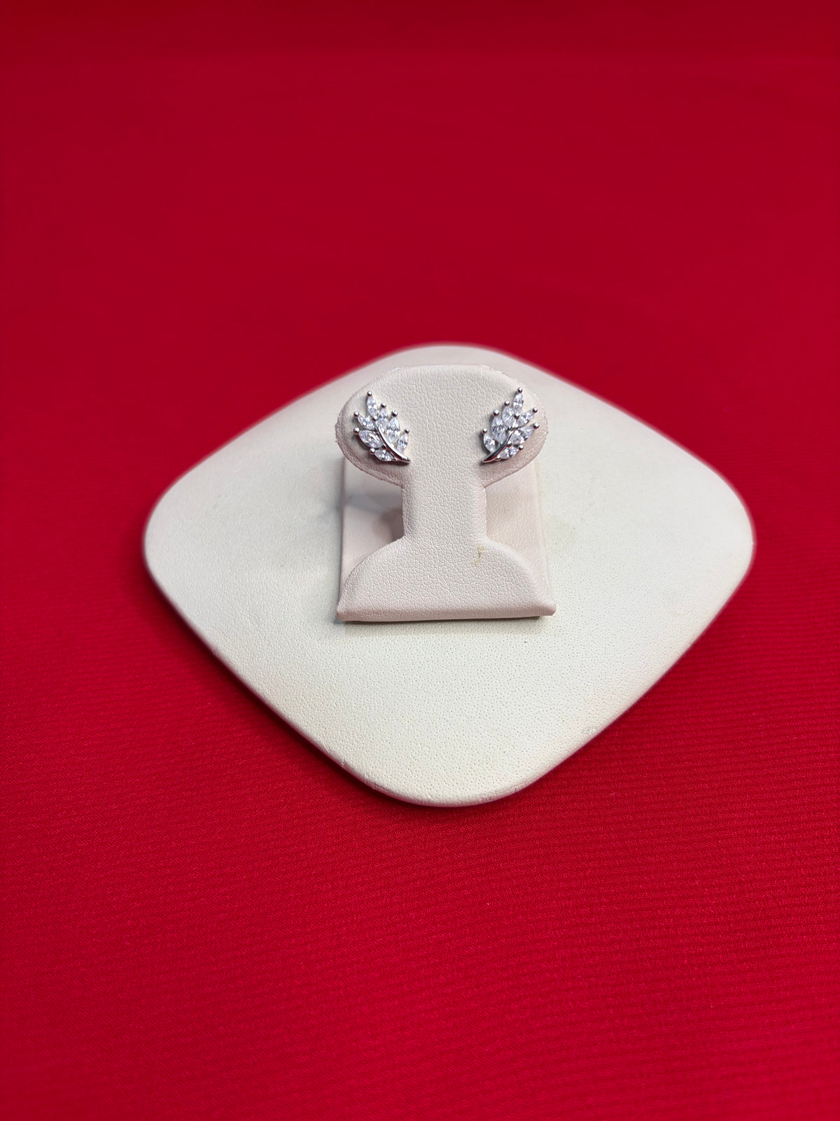 Pure Silver Stud Earrings (SE116)