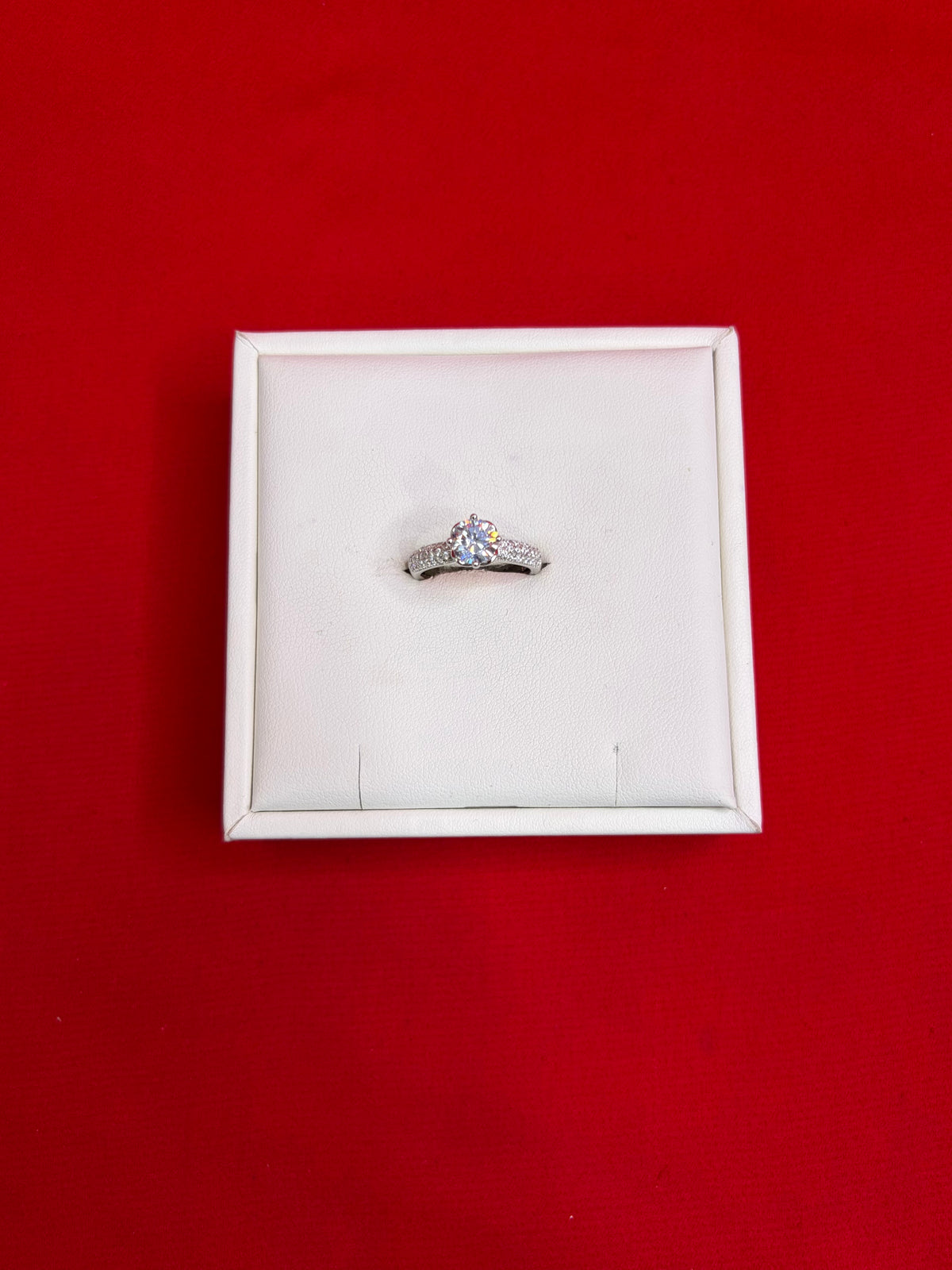 Pure Silver Women’s Ring (Size 6) WR174