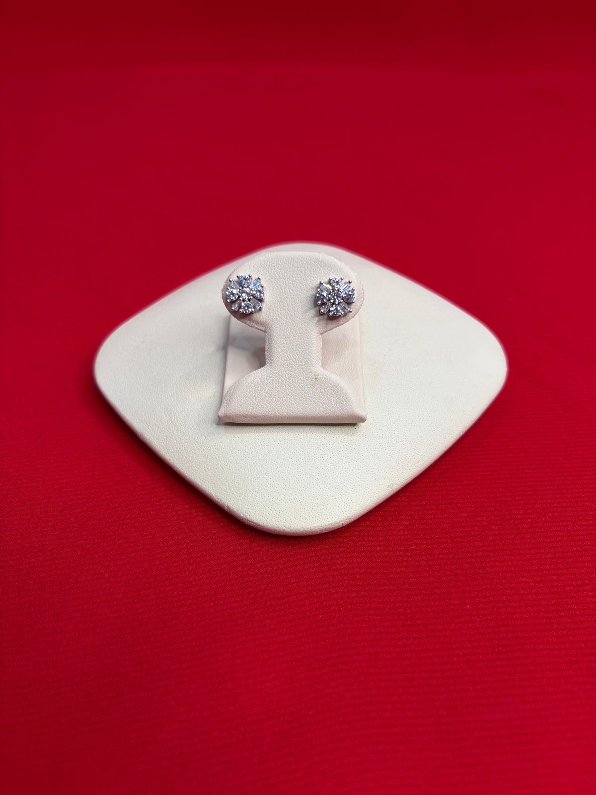 Pure Silver Stud Earrings (SE128)