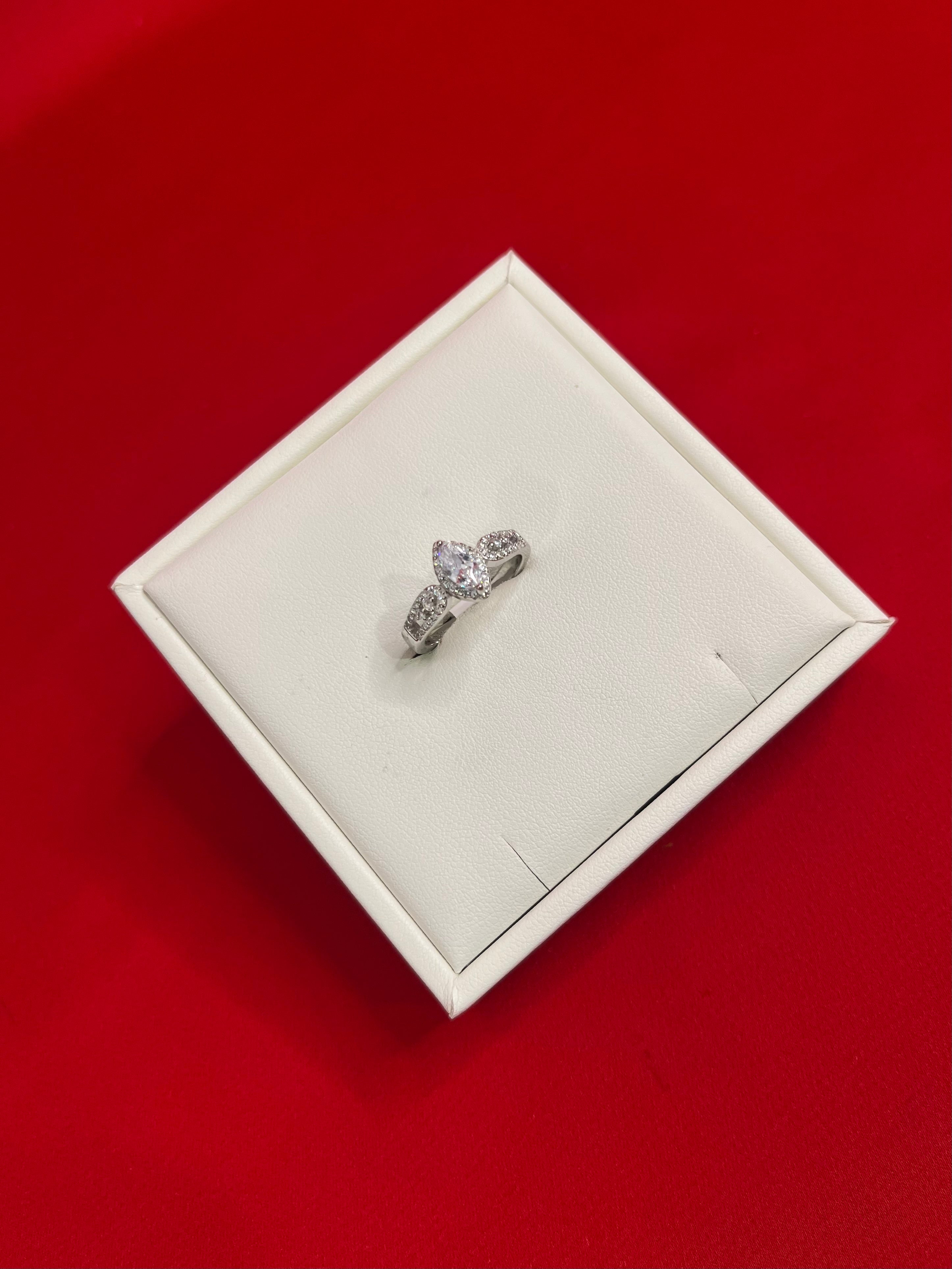Pure Silver Ring (Size 8) WR4