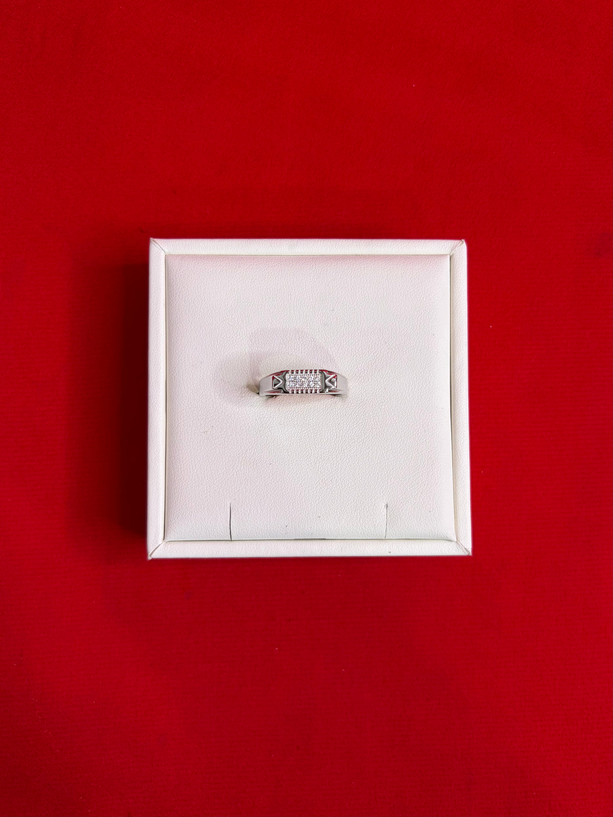 Men Silver Ring (Size 8.5) MR186