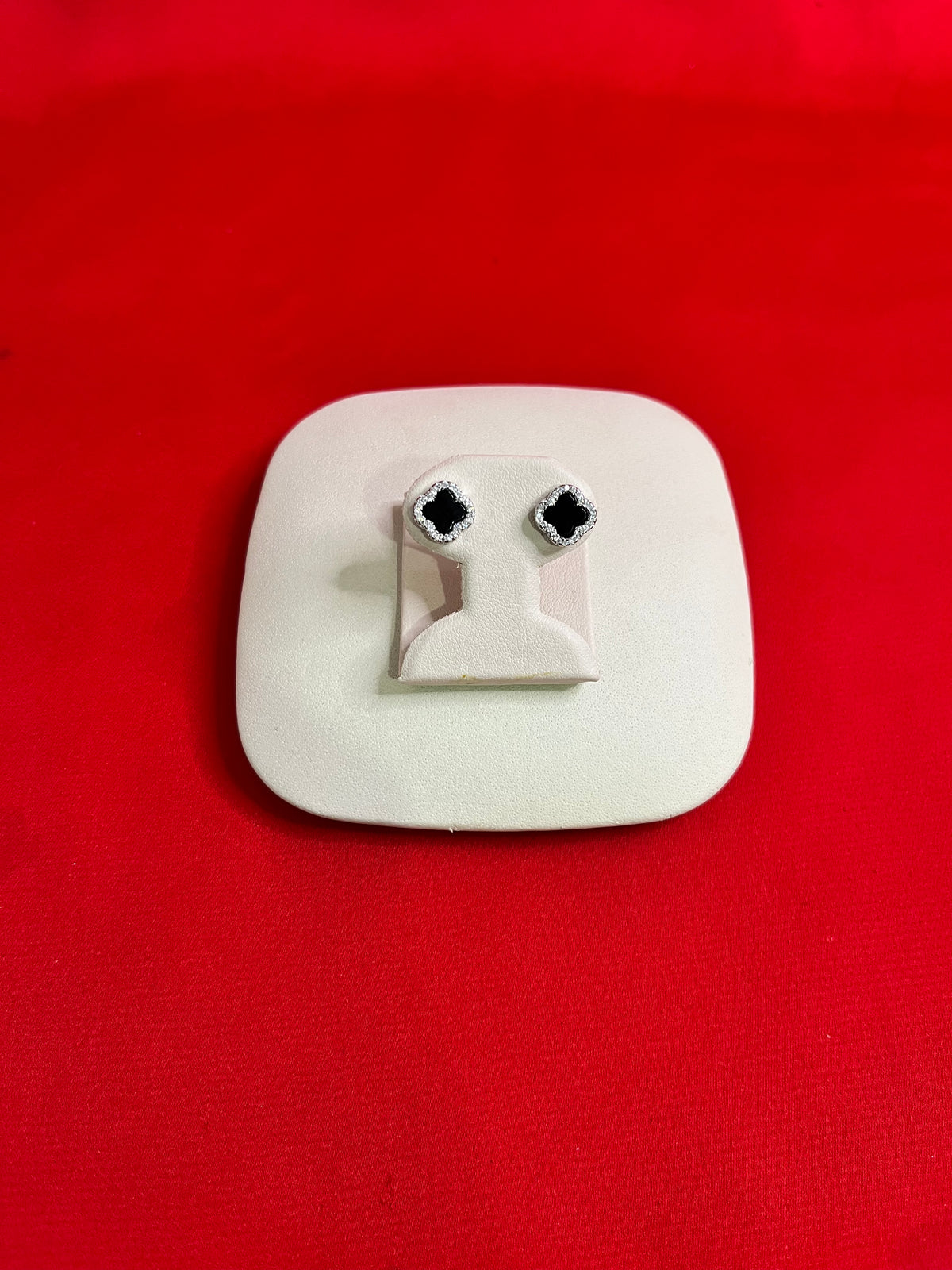 Pure Silver Stud Earrings (SE72)