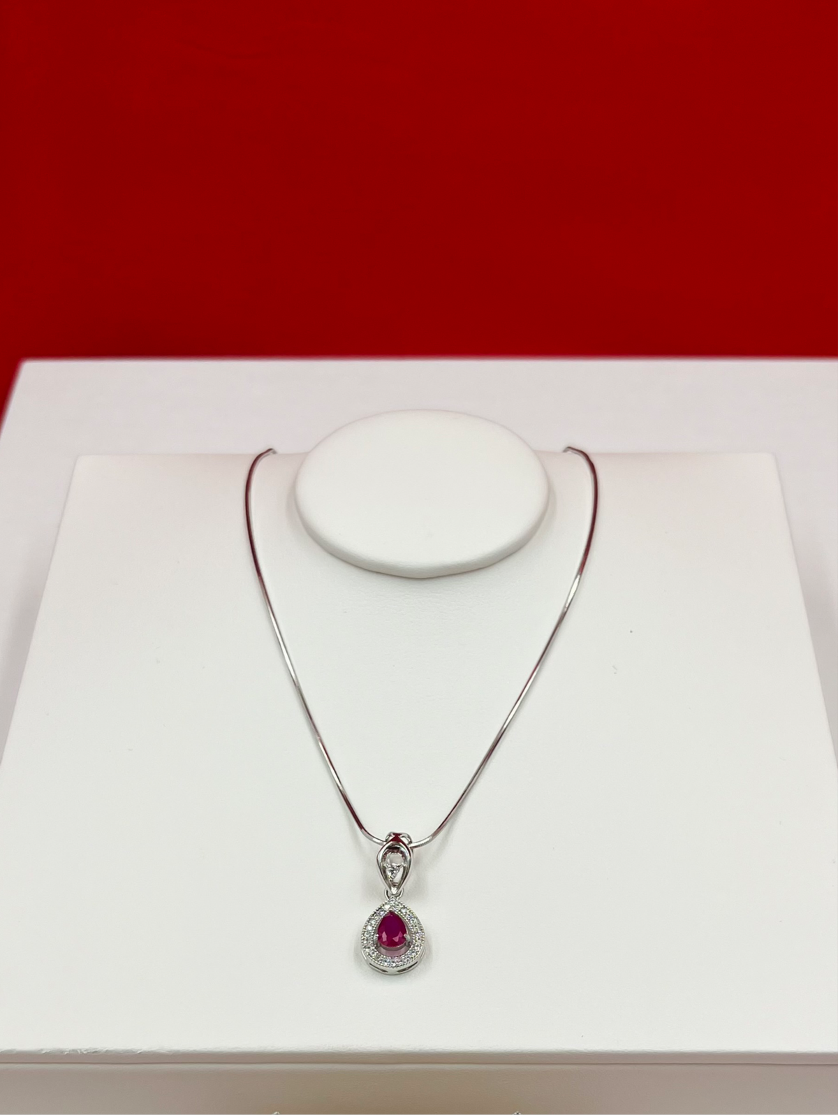 Maroon Pear shape Pendant Necklace