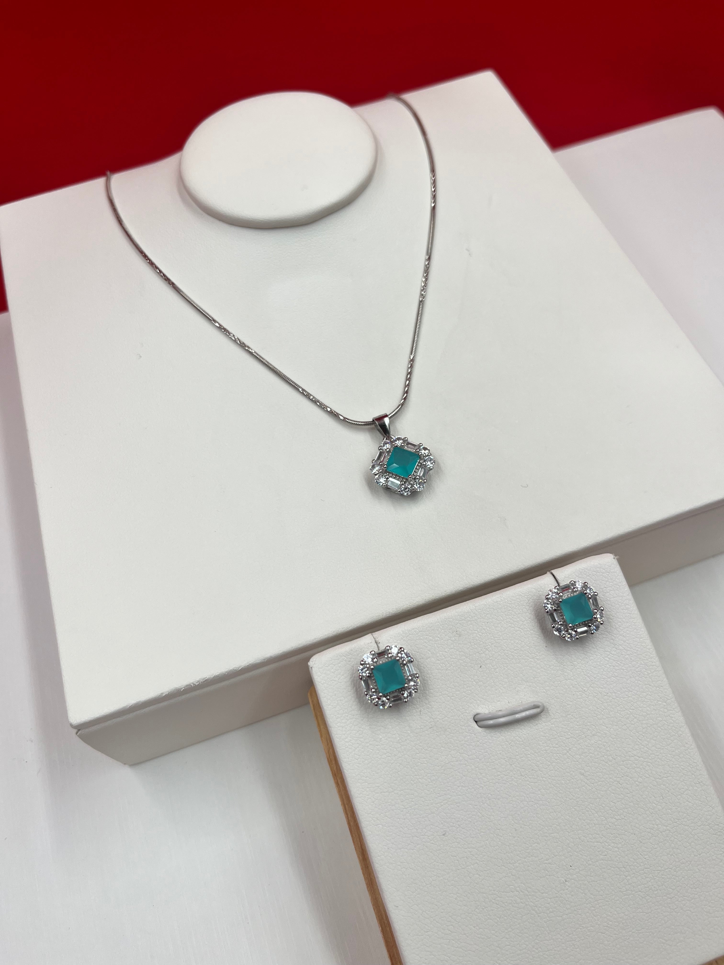 Turquoise Silver Pendant Set
