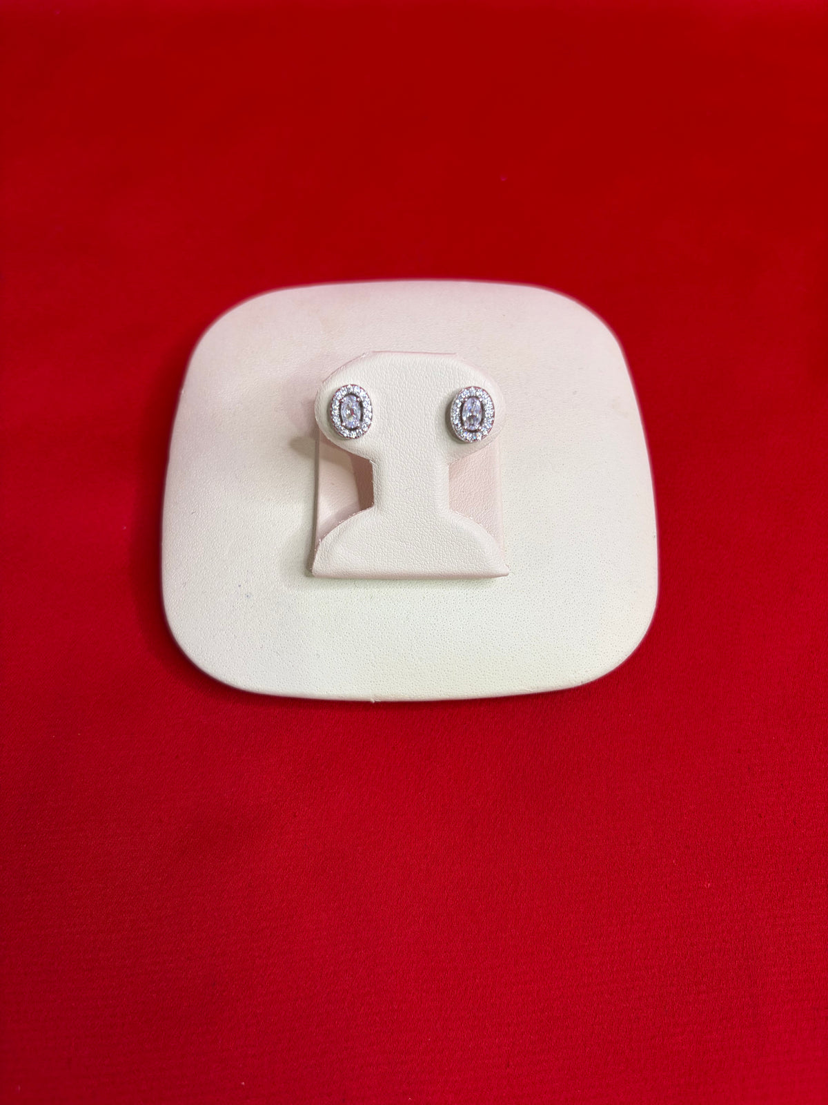 Pure Silver Stud Earrings (SE96)