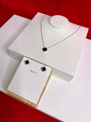 Vc Black Clover Leaf Pendant Set