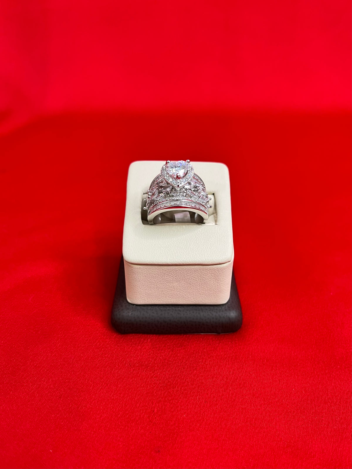 Pure Silver Women’s Ring Size 8
