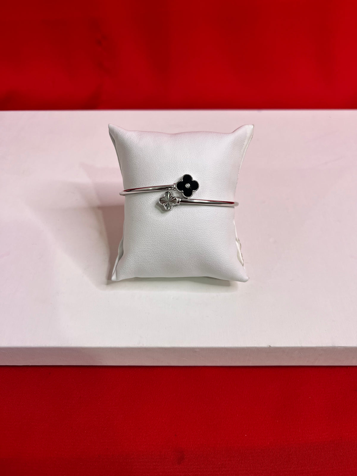 Fancy Clover Leaf Pure Silver Bangle Bracelet 2.6 (SB82)