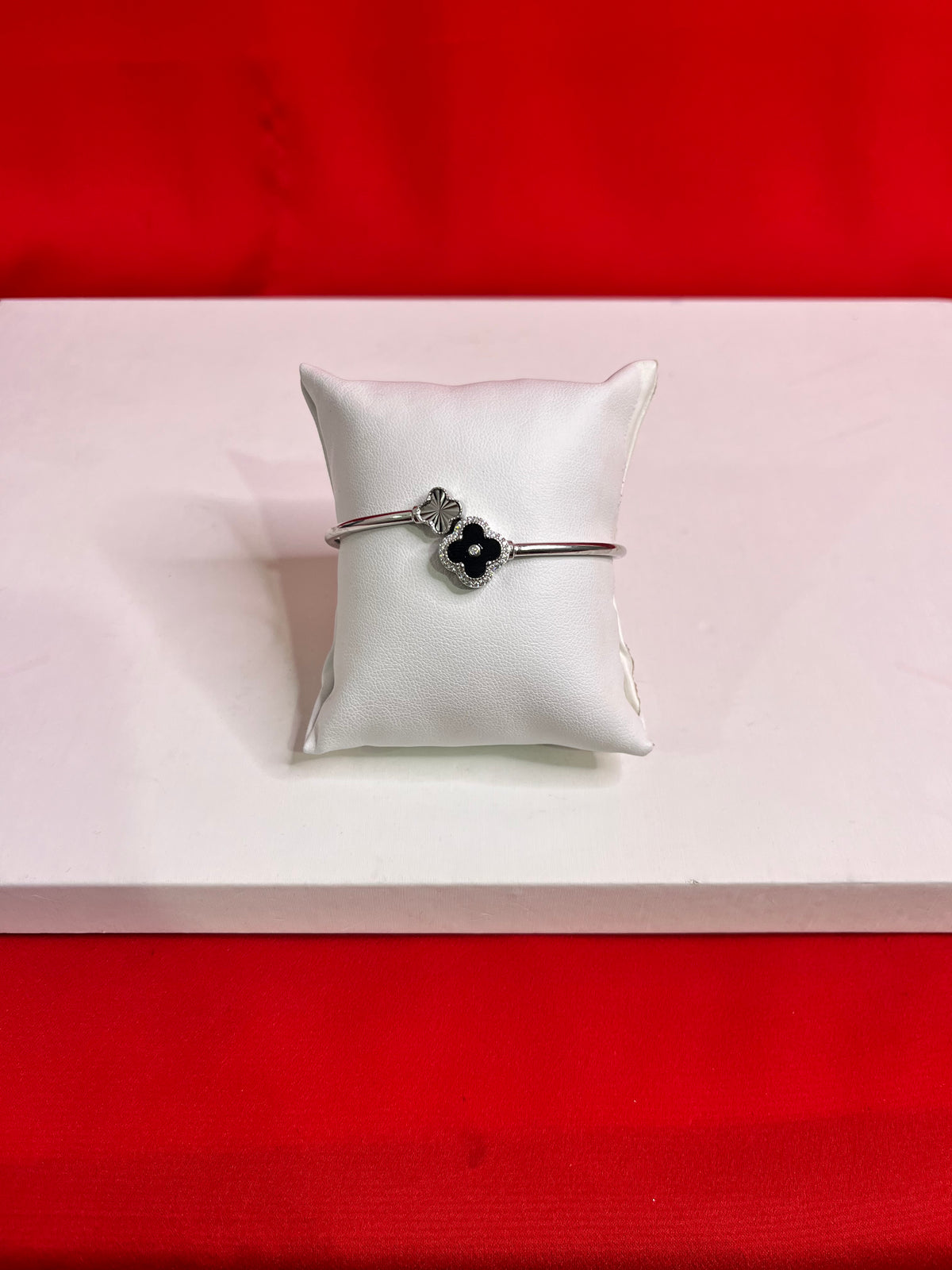 Fancy Clover Leaf Pure Silver Bangle Bracelet 2.6 (SB71)