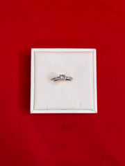 Pure Silver Women’s Ring (Size 8) WR205