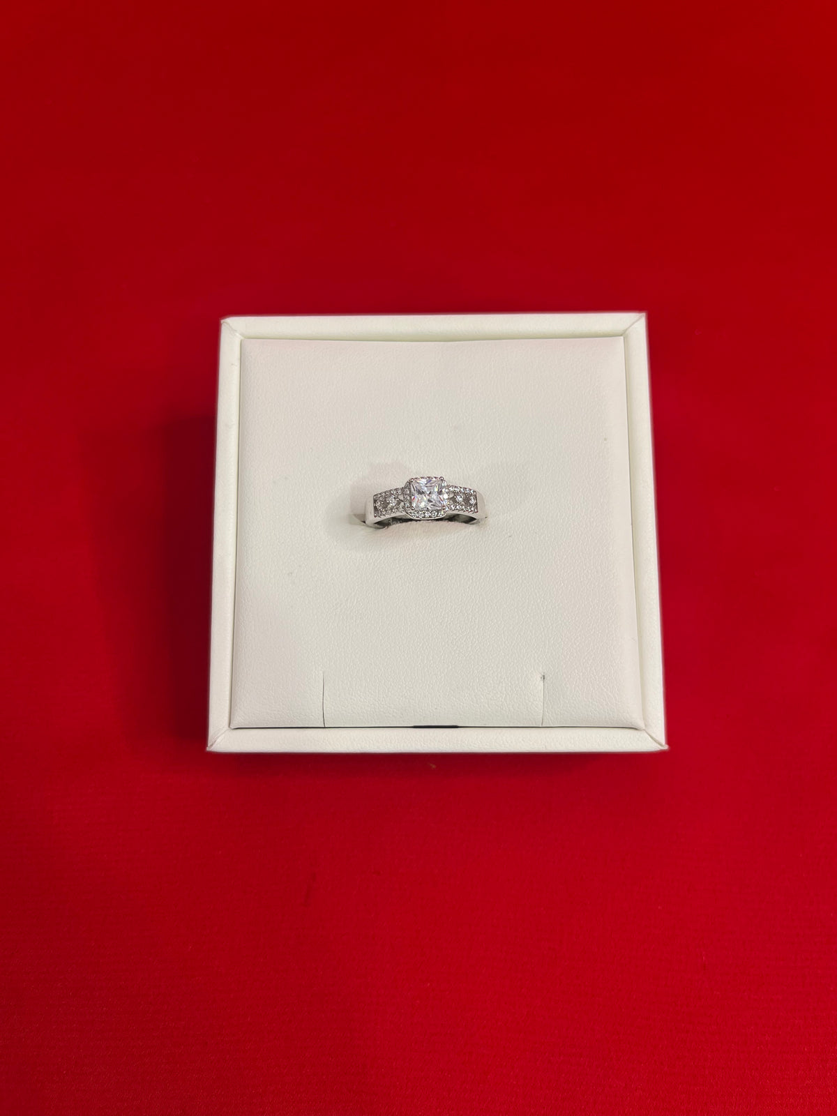 Pure Silver Ring (Size 7.5) WR37