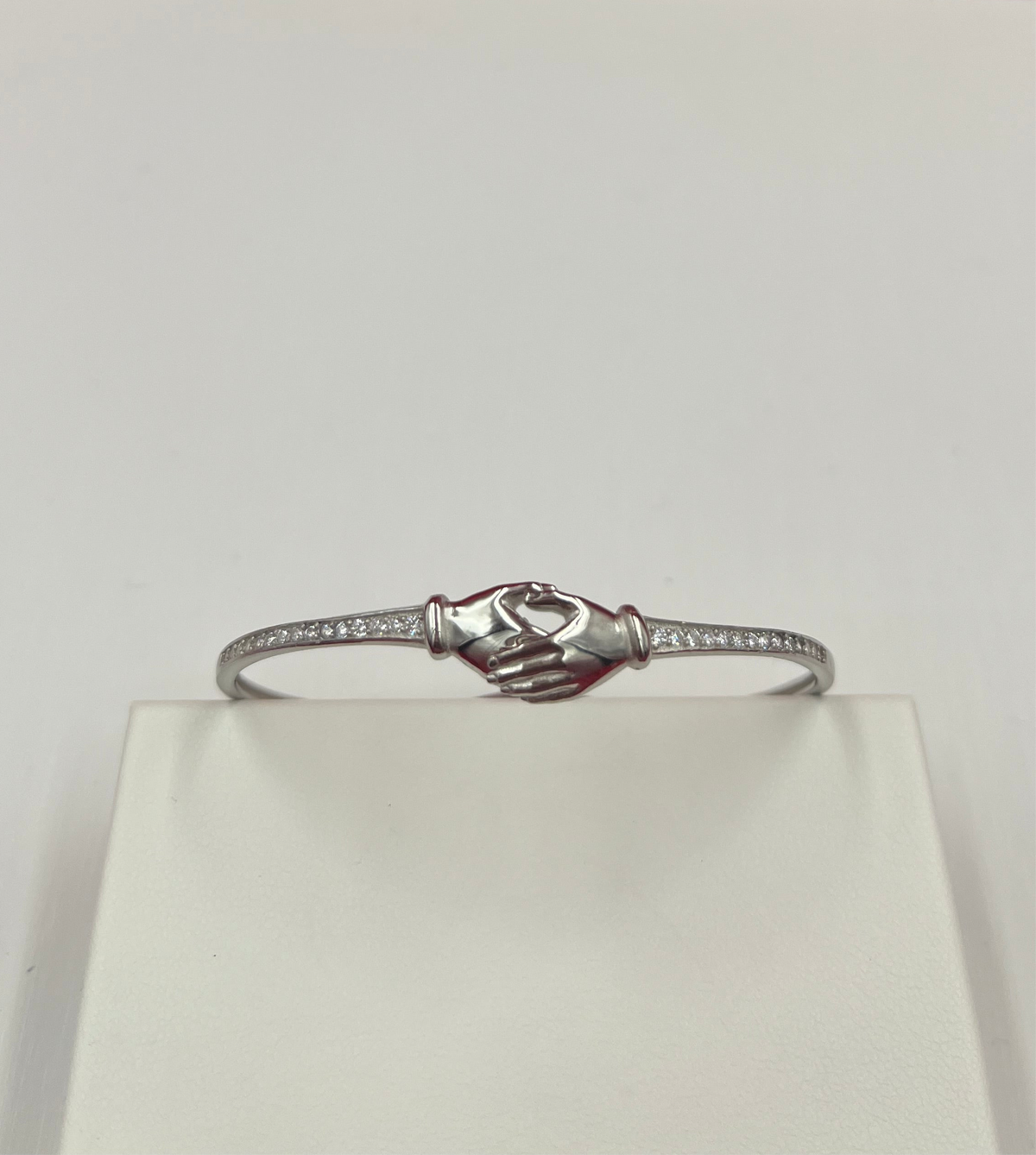 Handshake Pure silver Bangle Bracelet