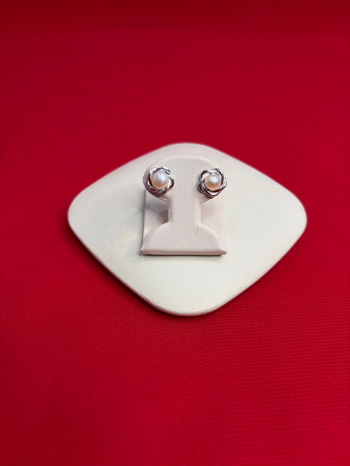 Pure Silver Stud Earrings (SE133)