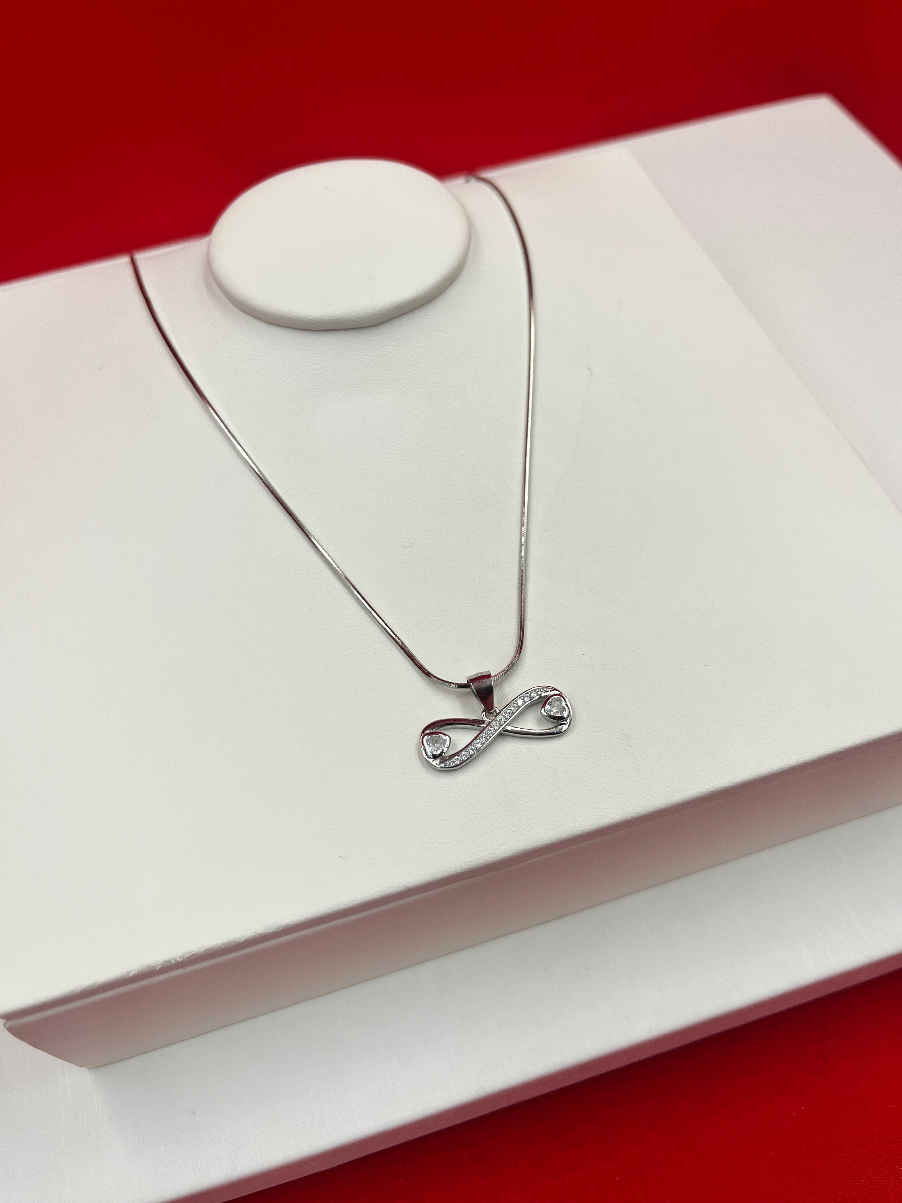 Forever infinite Silver Pendant Necklace
