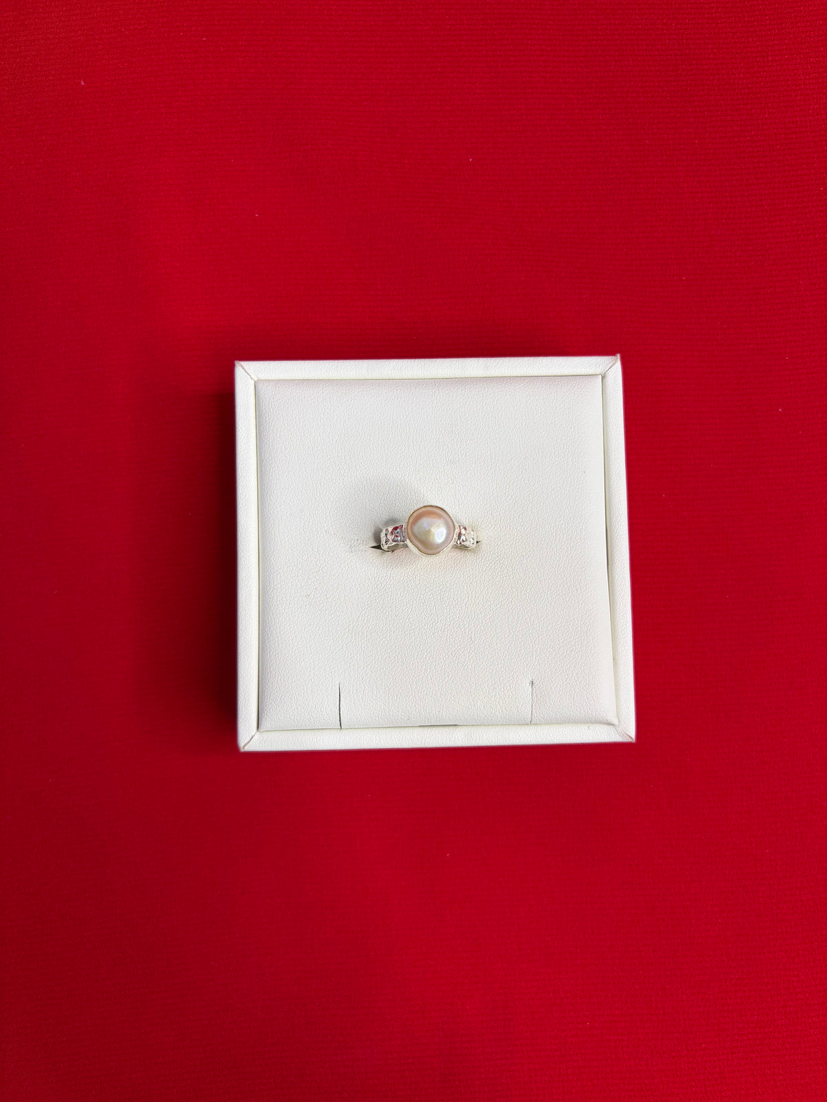 Pure Silver Pearl Ring Size 6 (PR19)
