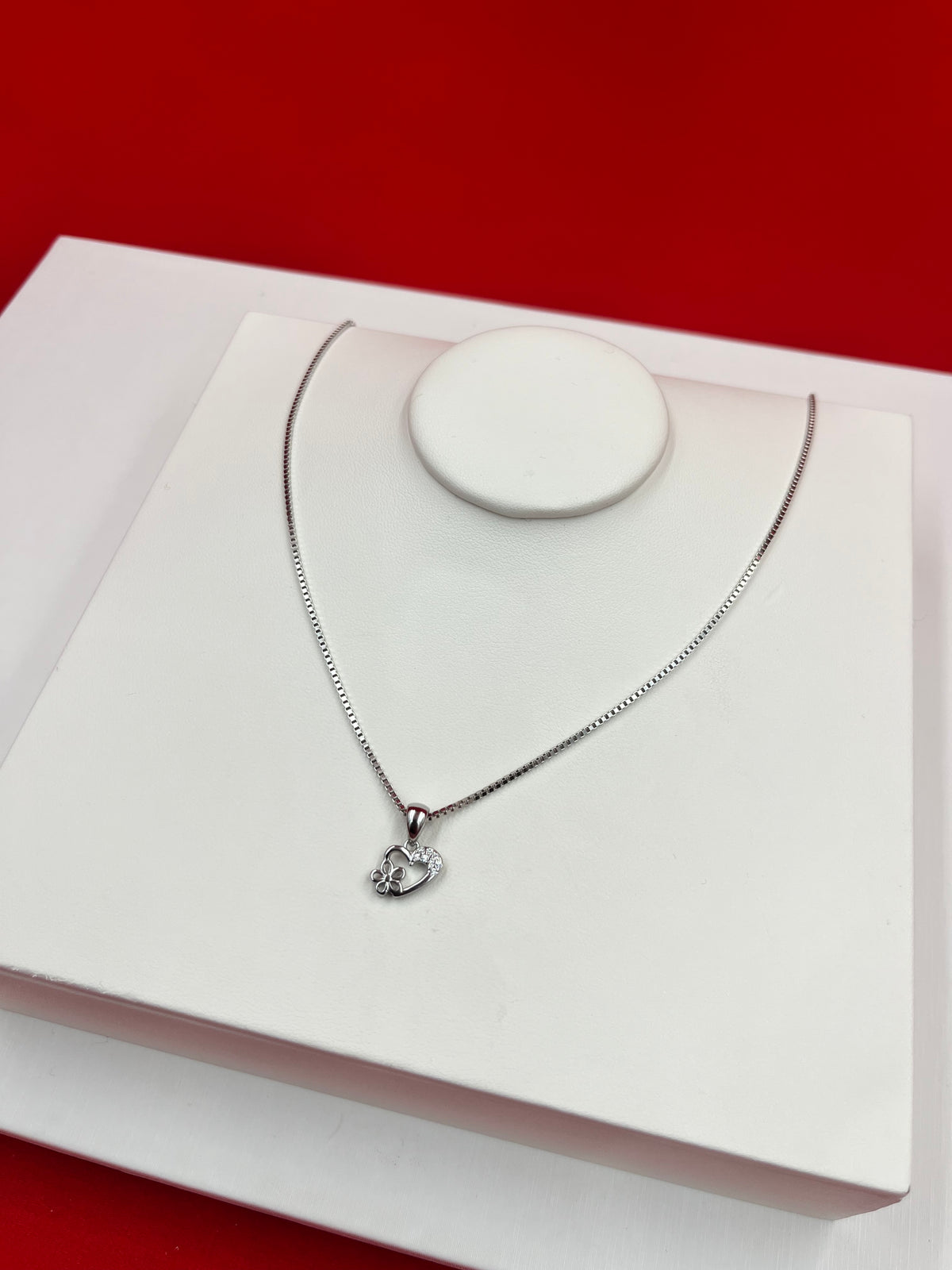 Heart & flower Pendant Necklace