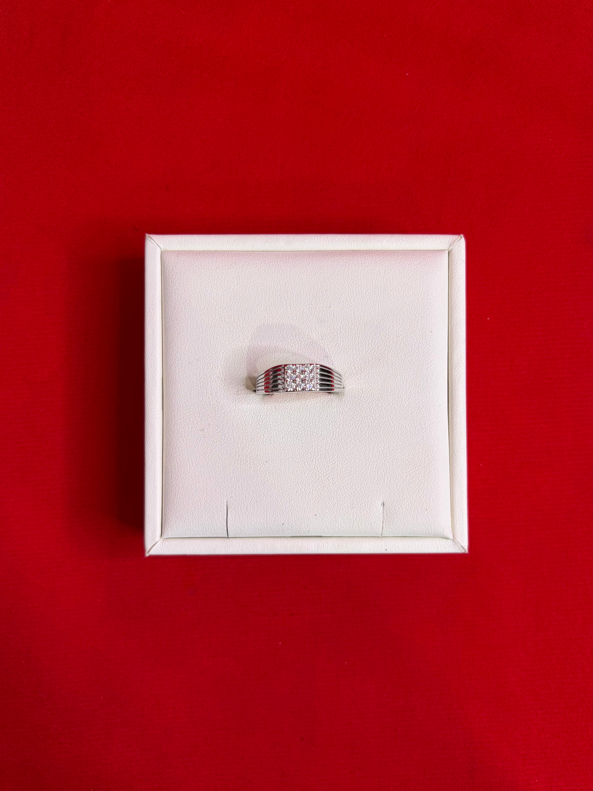 Men Silver Ring (Size 7.5) MR187